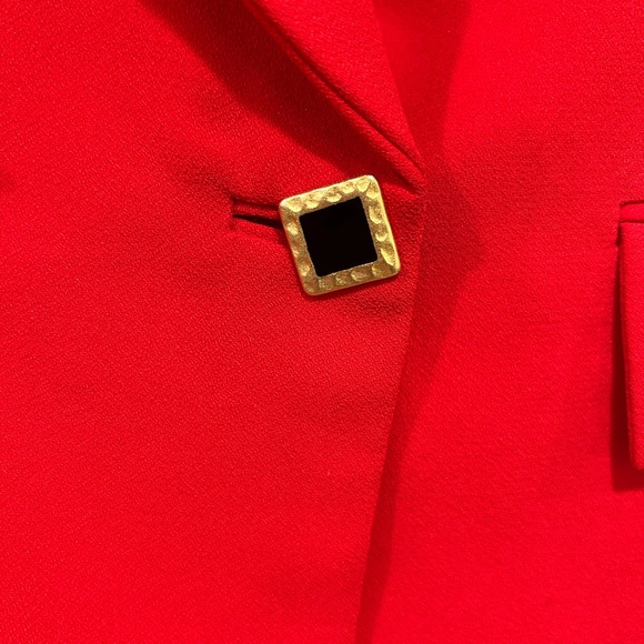 La Belle Vibrant Red Women's Blazer - Picture 4 of 7